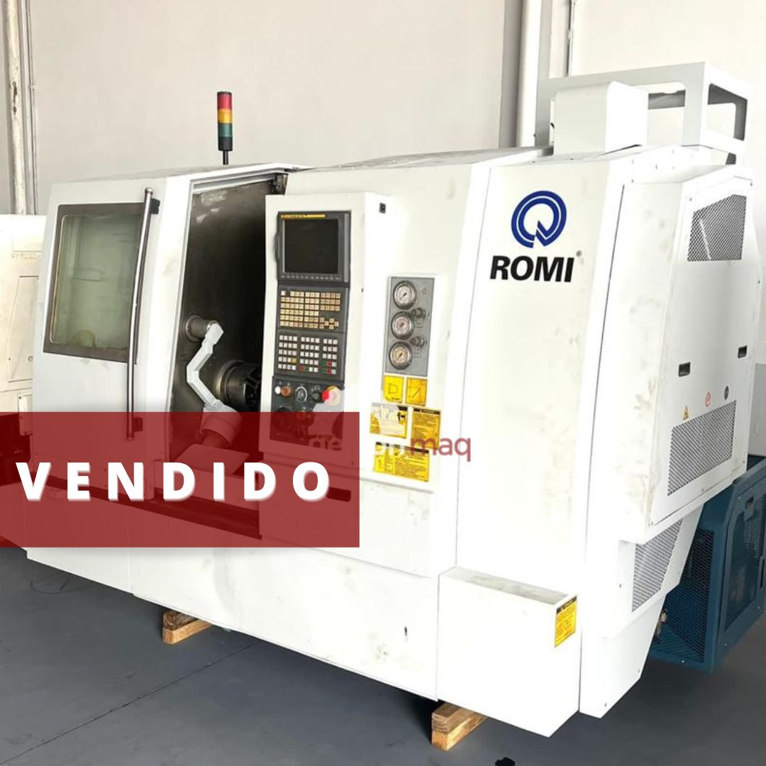 TORNO CNC ROMI E280 COM FERRAMENTA ACIONADA